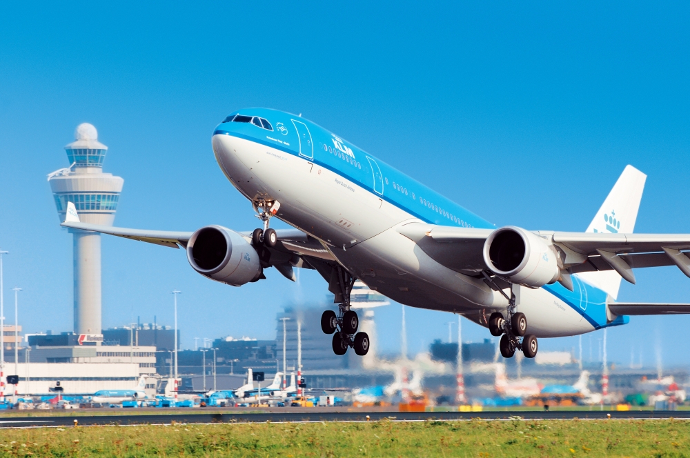 Un avion al companiei olandeze KLM a aterizat de urgență la Cairo - klm2-1413874738.jpg