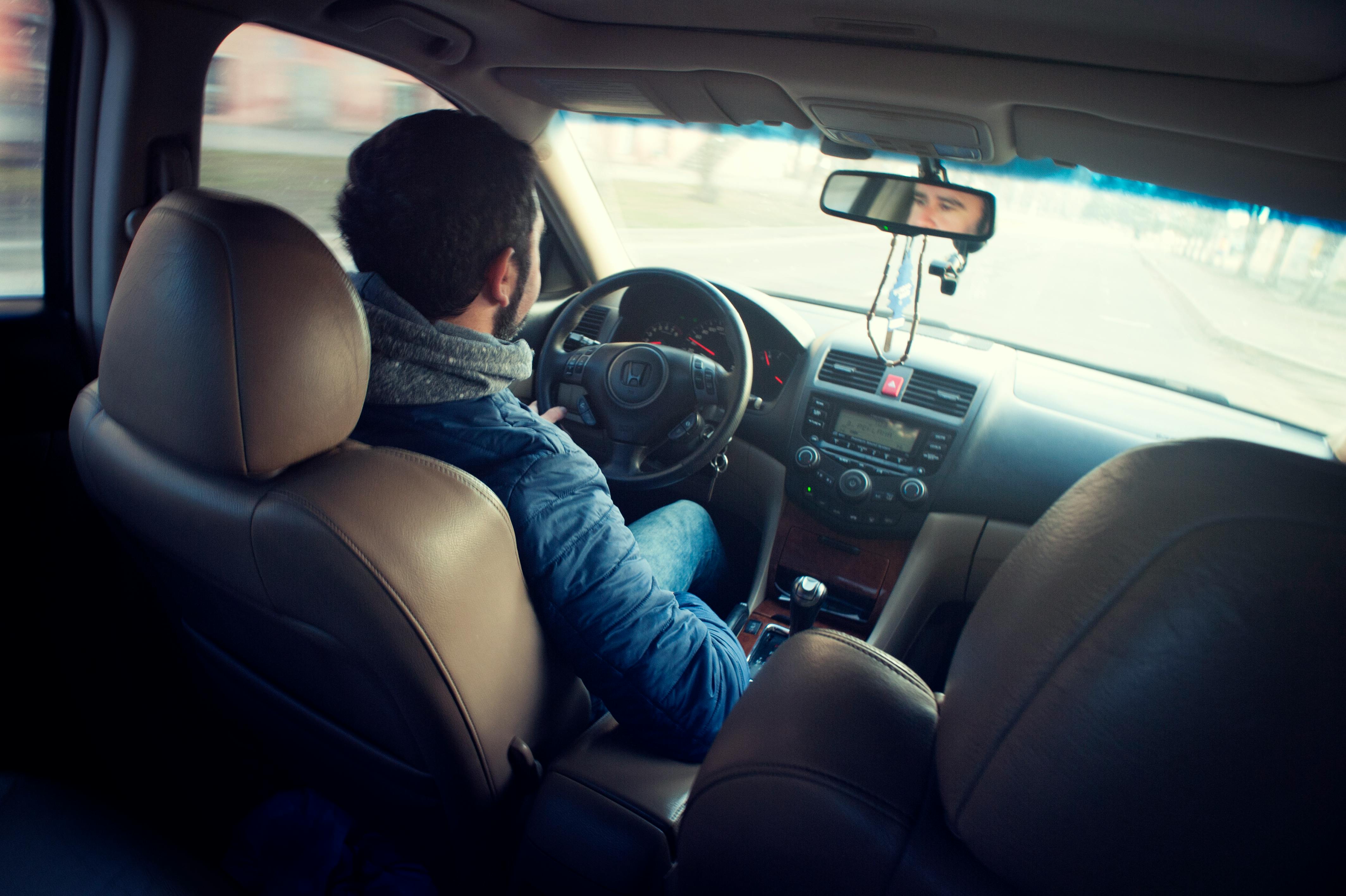Șoferi fără permis de conducere pe străzile din Constanța - la-volan--1708368650.jpg