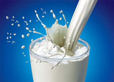 ANSVSA: Activitatea a 32 de automate pentru distribuirea laptelui este suspendată - lapte-1363534242.jpg
