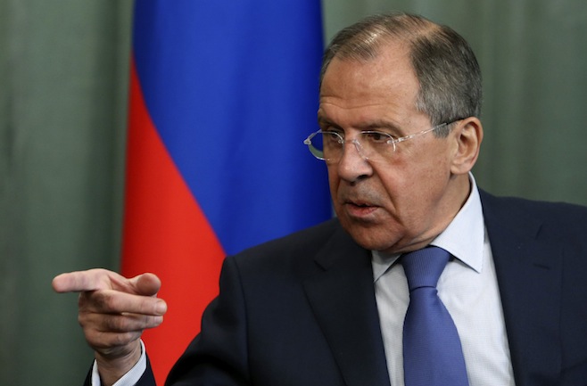Lavrov: Rusia nu va interveni militar în Ucraina - lavrov-1409553922.jpg