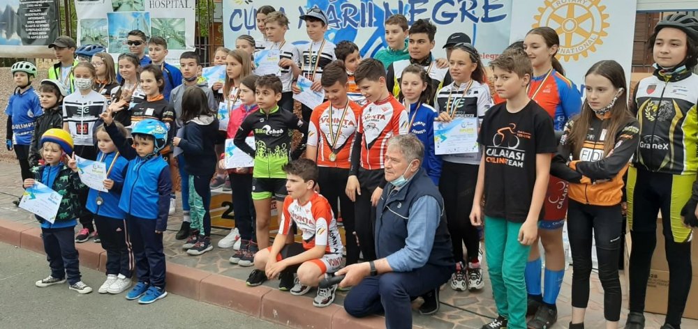 Le-a fost dor de febra de concurs! Record de participare la Cupa Mării Negre la ciclism - leafost-1620825619.jpg