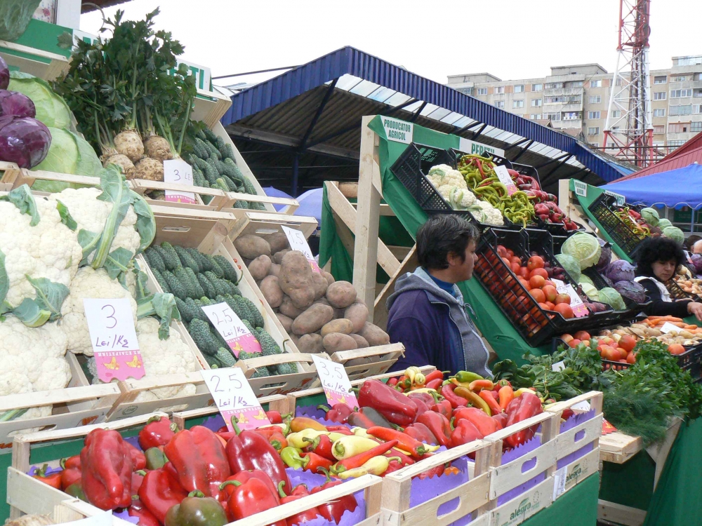 Legumele și fructele de import, vândute drept românești - legume-1363928425.jpg