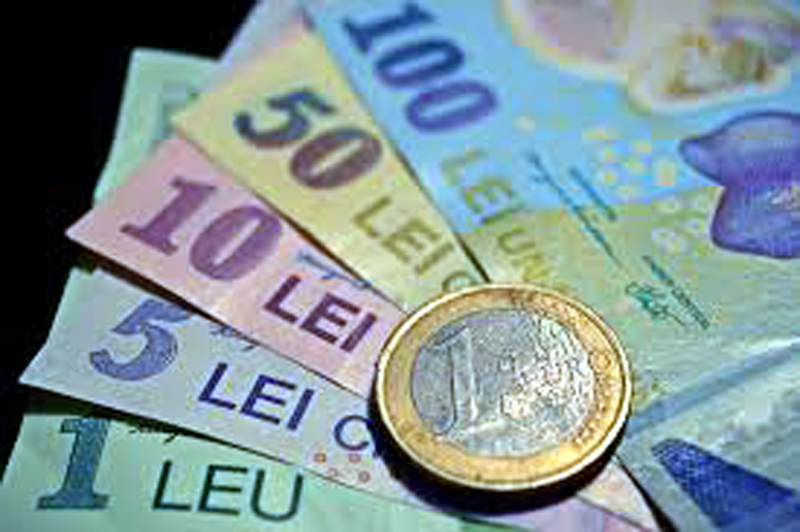 Leul câștigă la dolar, dar pierde la euro și francul elvețian - leul-1493379246.jpg