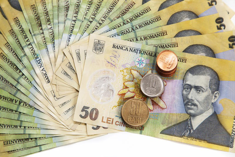 Leul pierde la euro și dolar, dar câștigă la francul elvețian - leul-1505231676.jpg