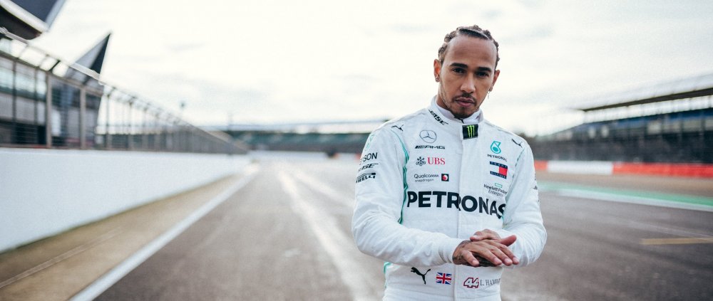 Pilotul britanic Lewis Hamilton nu are nicio intenție să plece de actuala sa echipă, Mercedes - lewismain4252x1800-1587468699.jpg
