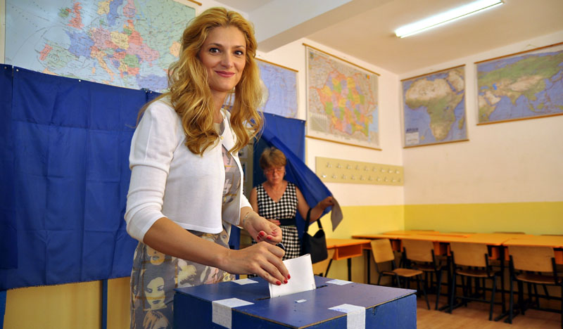 Liberala Ramona Mănescu vrea o reprezentare bună a României în PE - liberalaramonamanescuvreao1-1401053366.jpg