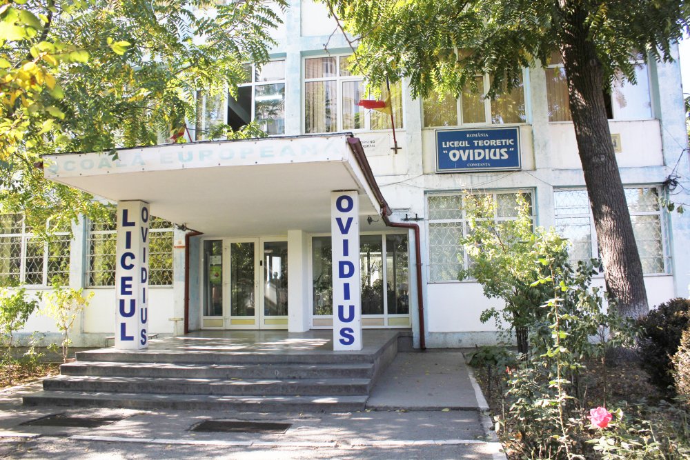 Liceul „Ovidius” va face parte din reţeaua școlilor cu secţii bilingve francofone - liceulovidius-1630507639.jpg