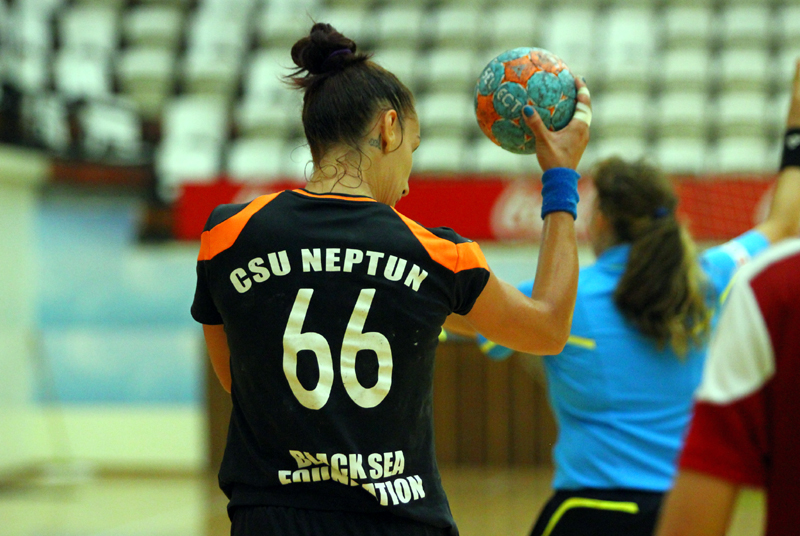Liga Națională de handbal feminin. CSU Neptun, față-n față cu Unirea Slobozia - ligadesearacsu-1426102876.jpg