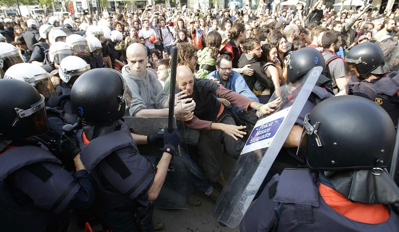 Protest în Lisabona față de măsurile de austeritate - lisabonaausteritate-1358880371.jpg