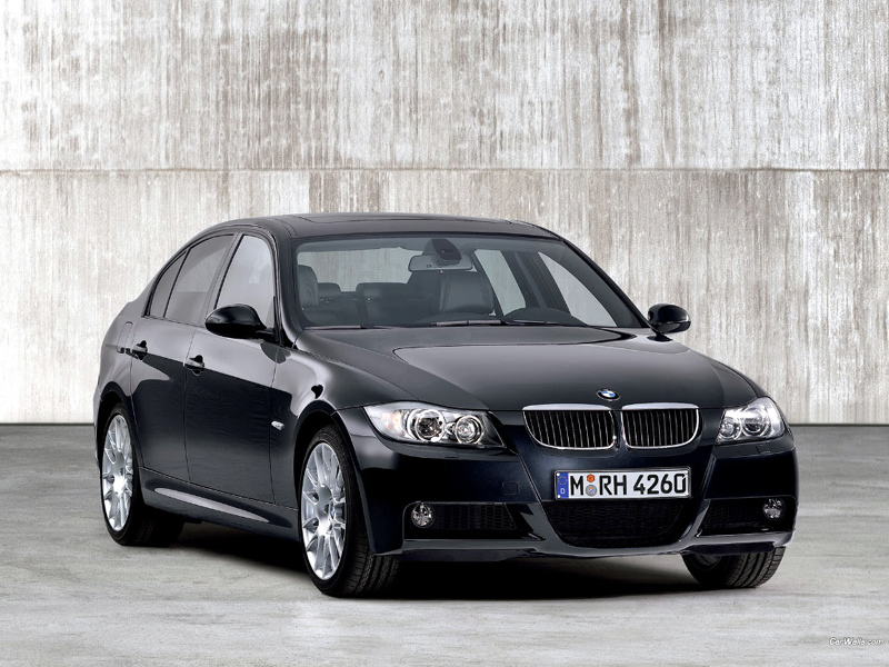Liviu Vârciu și-a cumpărat un BMW - liviuvarciu-1374404403.jpg