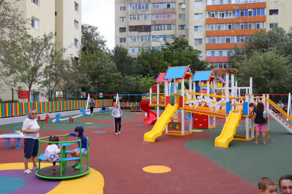Copiii din Constanța au patru locuri de joacă noi - locuri-de-joaca-1-1691496019.jpeg