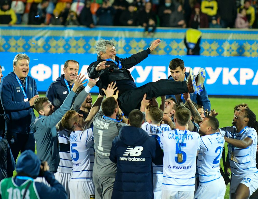 Fotbal / Mircea Lucescu, încă doi ani la cârma lui Dinamo Kiev - luce-1622631235.jpg