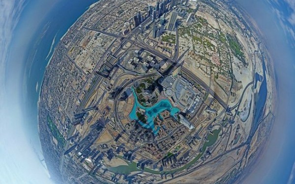 VIDEO. Lumea văzută din vârful celei mai înalte clădiri construite vreodată - lumea-1413384330.jpg