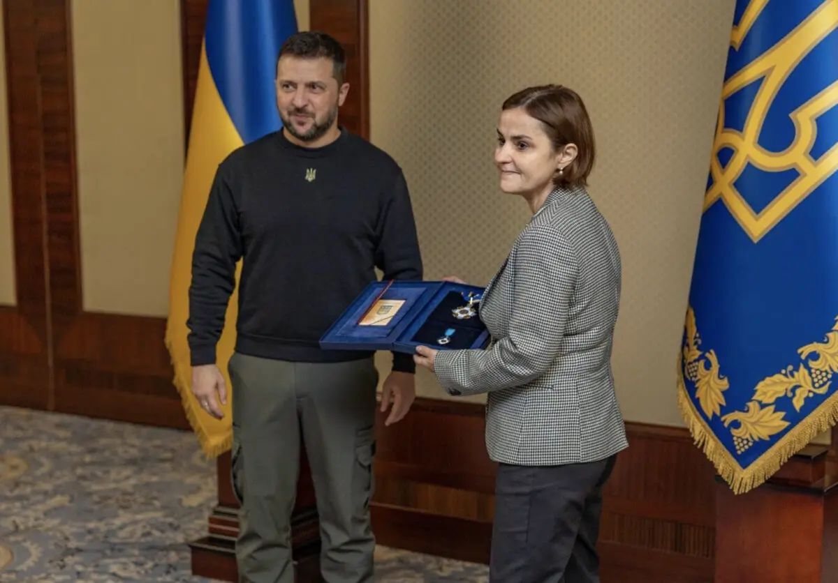 Ministrul Afacerilor Externe, Luminiţa Odobescu, a primit la Kiev Ordinul Prinţului Iaroslav cel Înţelept - luminita-1696267463.jpg