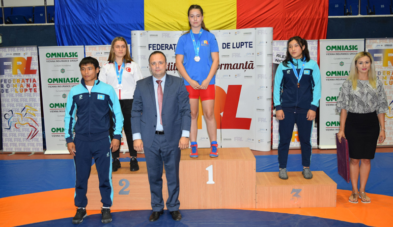 Luptătorii constănțeni, pe podiumul turneului internațional de la București - luptatorii-1528302612.jpg
