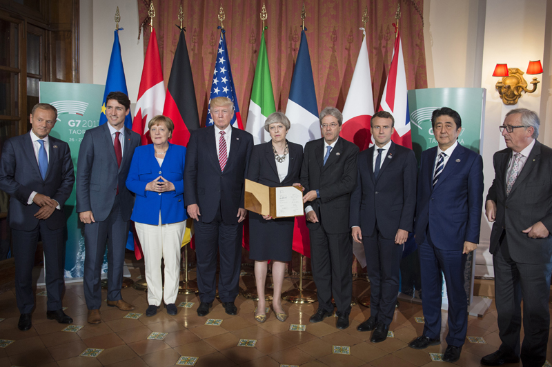 Macron dorește reformarea G7.  