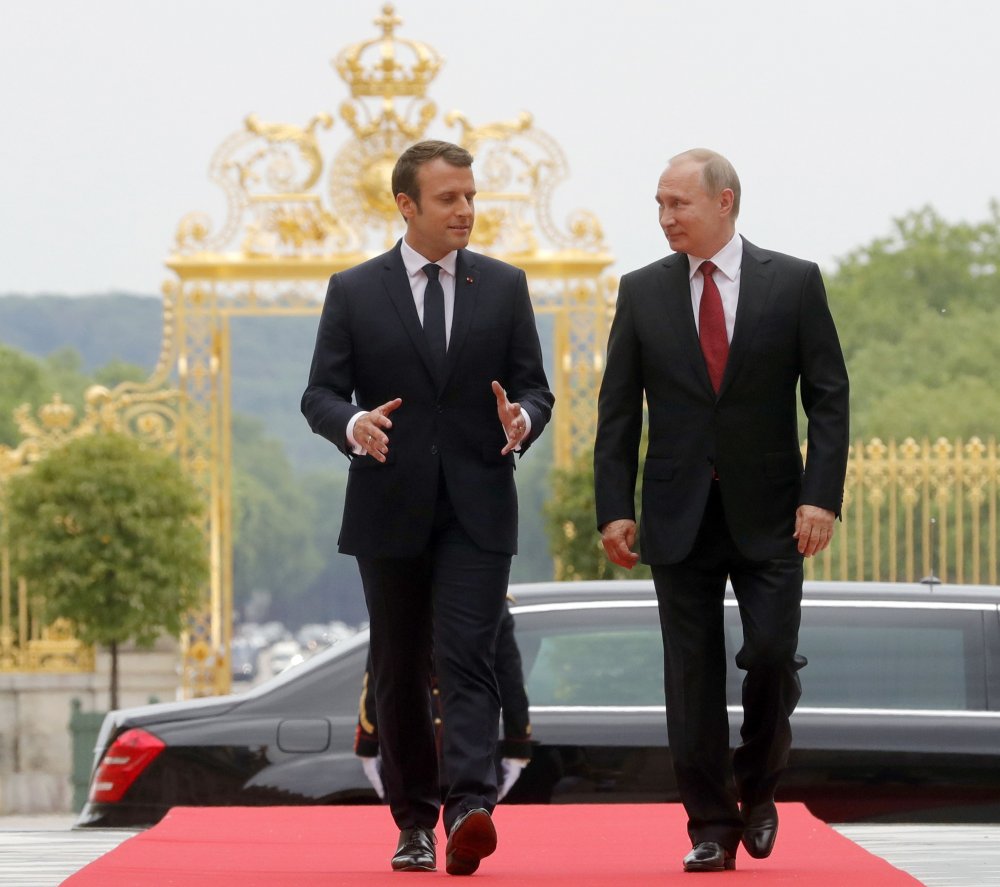 Macron și Putin, convorbire telefonică despre Ucraina și Iran - macron-1568058494.jpg