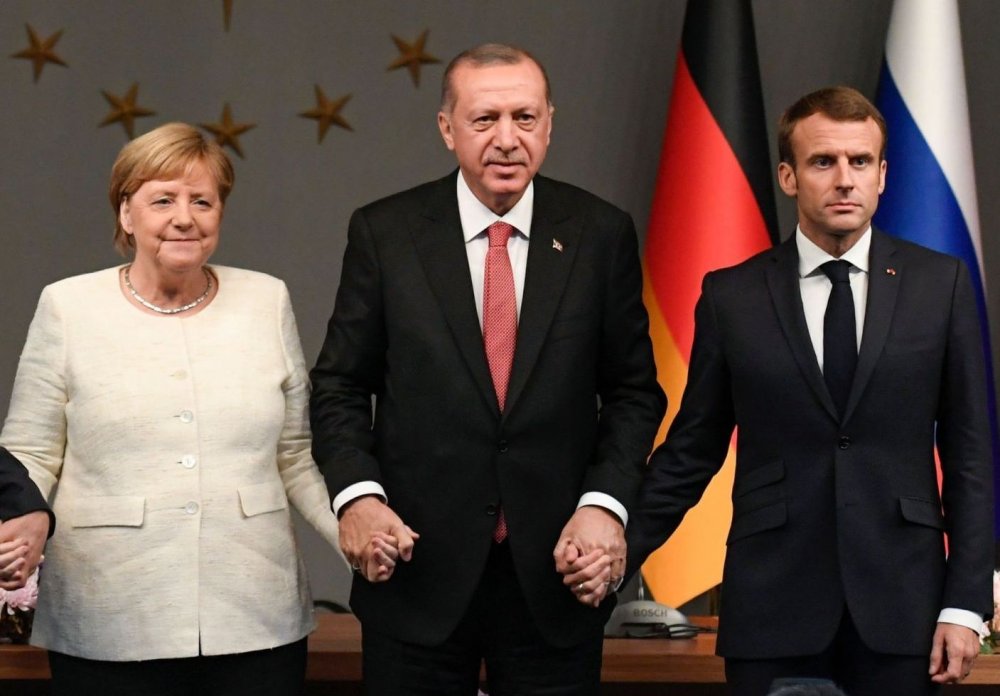 Macron și Merkel se vor întâlni la Istanbul cu Erdogan - macron-1583963794.jpg