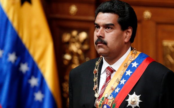 Venezuela / Curtea Supremă va revizui deciziile pentru care Maduro a fost acuzat de ''lovitură de stat'' - maduro-1491034544.jpg