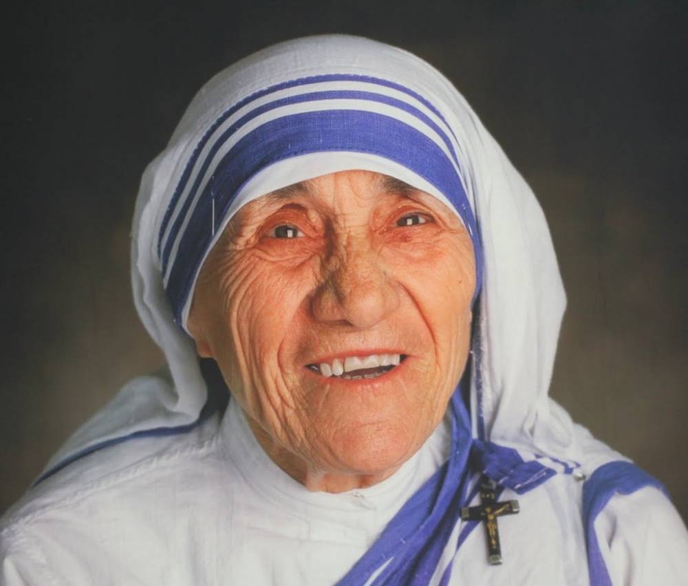 Moment istoric la Vatican: Maica Tereza a fost declarată sfântă de către Papa Francisc - maicatereza1e1414160953643-1472980840.jpg