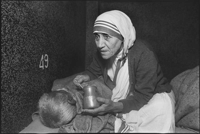 Moment istoric la vatican. Maica Tereza a fost canonizată - maicaterezacanonizare-1472995135.jpg