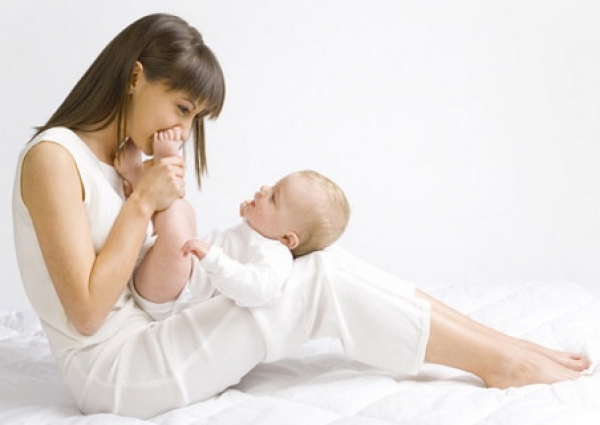 România ocupă ultimul loc la alăptarea exclusivă a bebelușilor până în 6 luni - mamasifiu-1393599823.jpg