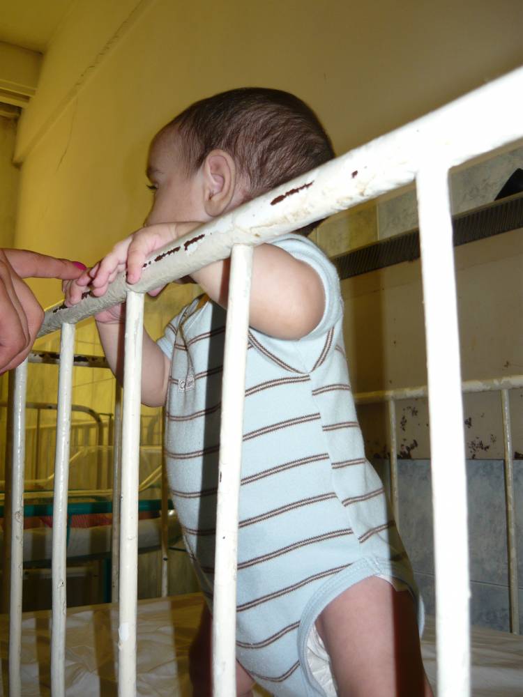 Mămicile sufletiste din Constanța ajută copiii nevoiași - mamicispitaljudeteanpediatriecop-1485785336.jpg