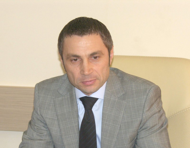 Primarul din Mangalia, Cristian Radu, i-a lămurit pe agenţii economici. „Nu vă lăsaţi manipulaţi” - mangaliaagenti-1667315898.jpg