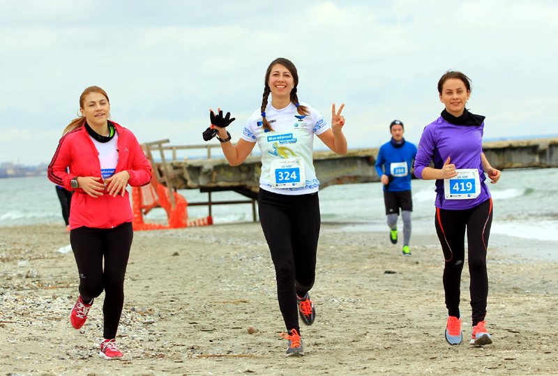 Maratonul Nisipului aduce la start peste 700 de alergători români și străini - maraton-1458675274.jpg