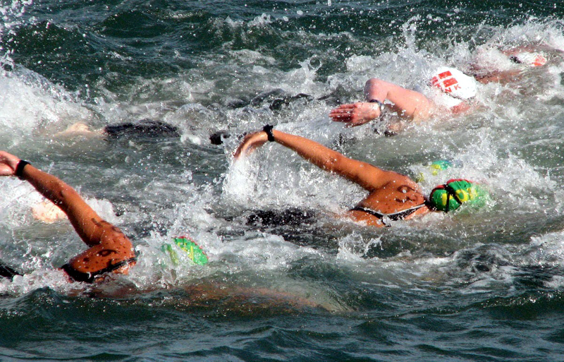Maraton de înot în Marea Neagră, în week-end,  la Constanța - maratonul-1501169035.jpg