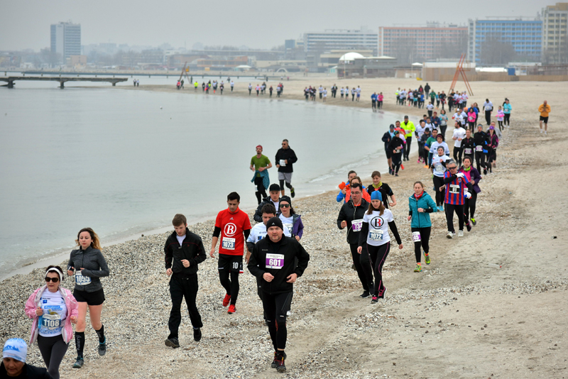 Cursă populară de 5 kilometri, în cadrul Maratonului Nisipului - maratonulnisipului201787-1519319635.jpg