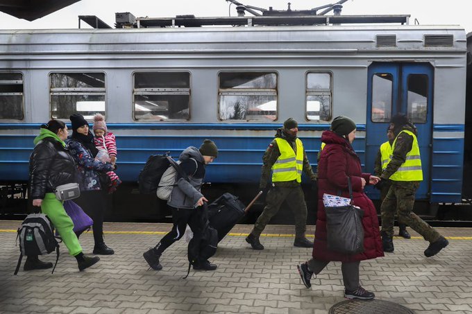 Marea Britanie refuză să-și deschidă granițele pentru refugiații din Ucraina - mareabritanie-1646665888.jpg