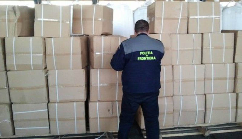 Marfă confiscată în portul Constanța Sud - marfaconfiscataport-1399660434.jpg