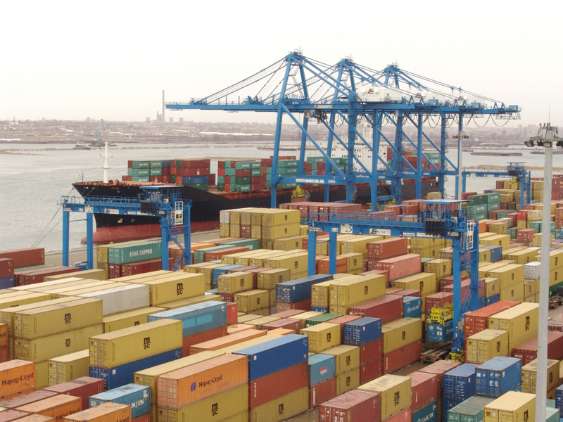 Mărfuri chinezești contrafăcute, în valoare de 671.500 euro, confiscate în portul Constanța Sud - marfurichinezesticontrafacute-1540131445.jpg