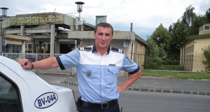 RÂZI CU LACRIMI! Cel mai comic polițist din România lovește din nou: 