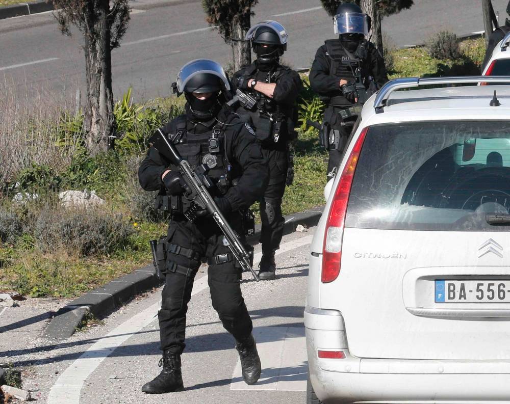 Franța / Doi tineri au fost UCIȘI într-un incident armat la Marsilia - marseilleshooting-1470577436.jpg