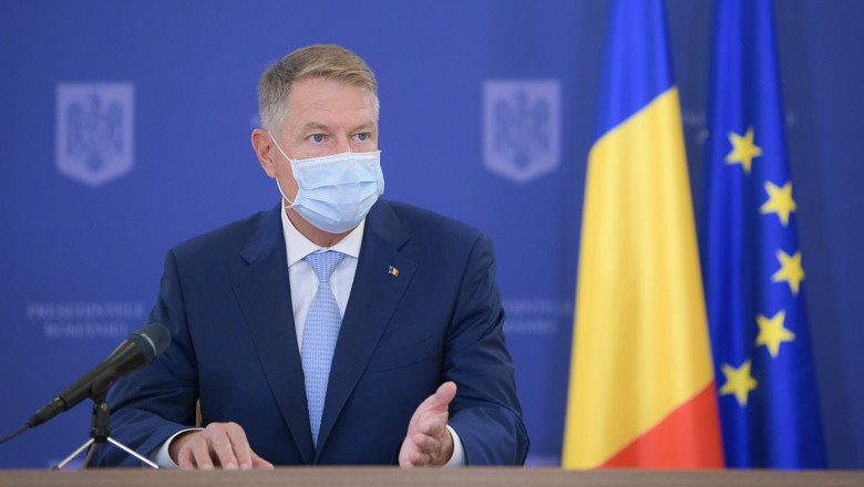 Klaus Iohannis a convocat la Cotroceni premierul și specialiștii în gestionarea epidemiei de COVID-19 - masca-1605003951.jpg