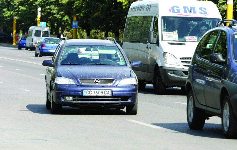 Restricții impuse de drumarii din Bulgaria - masininumerestrainebulgaria13213-1373969611.jpg