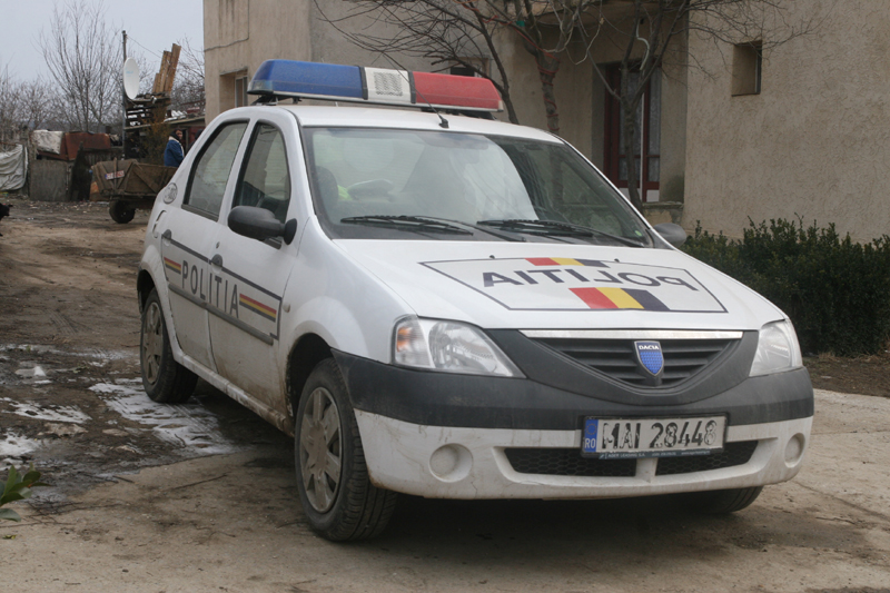 Mașinile de poliție din Constanța nu mai fac nici nino-nino! - masinipolitiegirofaruri-1379432293.jpg