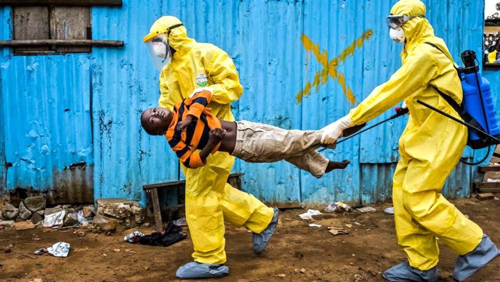 Supraviețuitorii maladiei Ebola se confruntă cu sechele grave - maxresdefault-1450857632.jpg