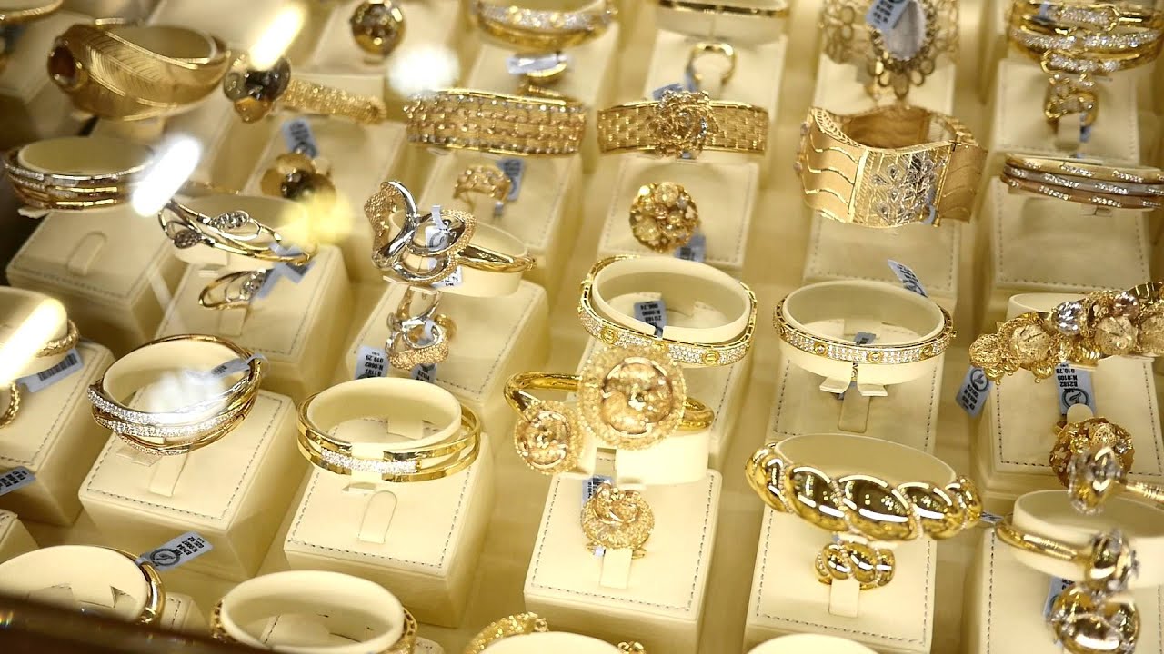 Atenție de unde vă cumpărați bijuterii. Alertă din partea Comisiei Europene după descoperirea metalelor grele în compoziție - maxresdefault-1706035165.jpg