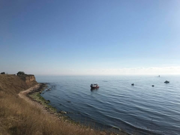 VIDEO / Litoralul românesc, INVADAT DE REFUGIAȚI! O barcă plină cu IMIGRANȚI a ajuns pe plaja 2 Mai - media150493940610622600-1504945862.jpg