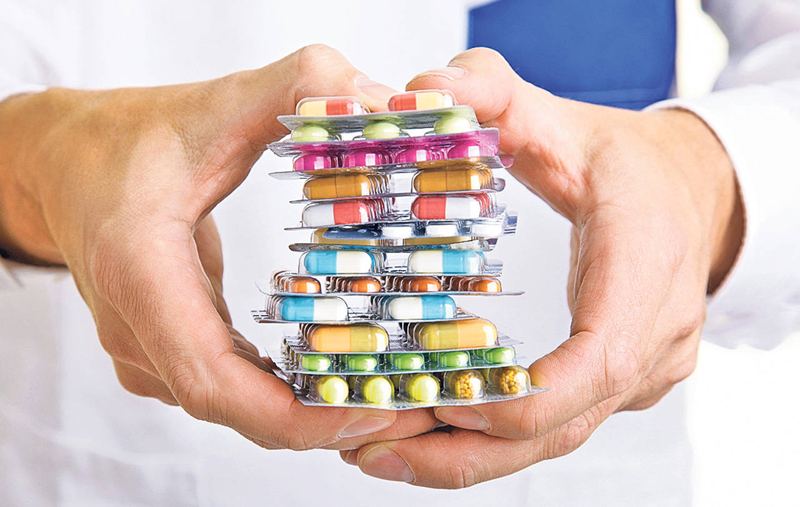 CNAS a aprobat eliberarea  a numeroase medicamente scumpe direct bolnavilor - medicamente-1488385582.jpg