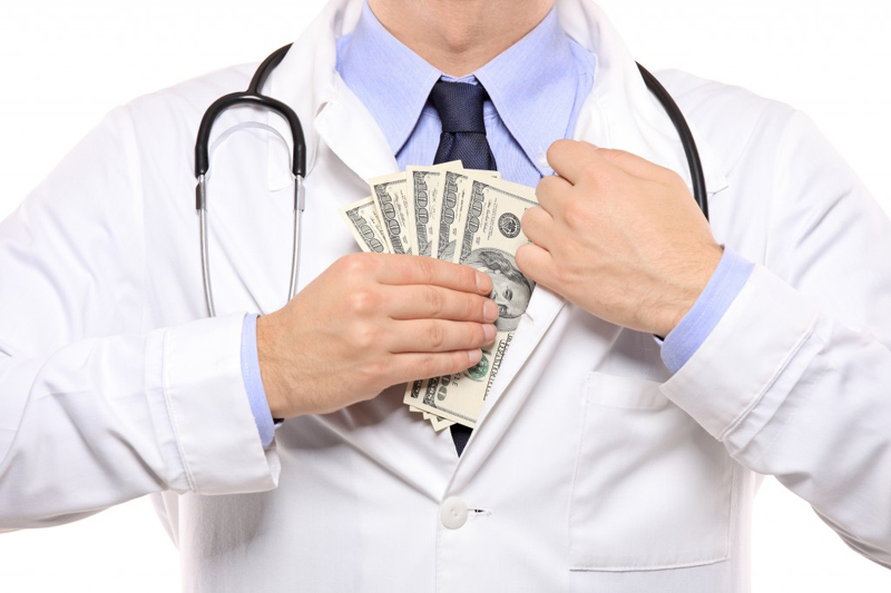 Medicii încurajează extirparea marii corupții  din sănătate - mediciiincurajeaza-1440775530.jpg