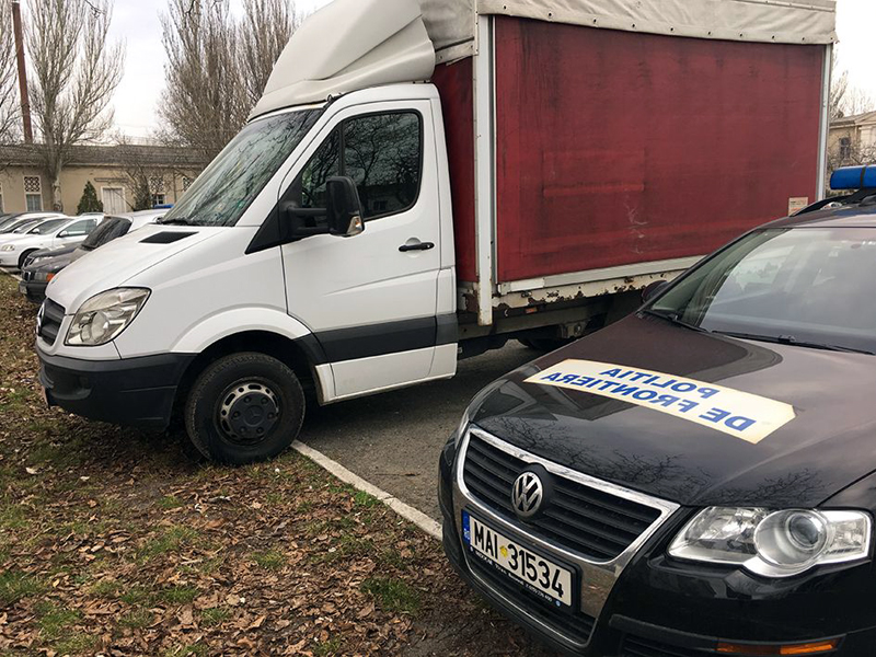 Mercedes furat din Italia, confiscat de polițiștii constănțeni - mercedes-1481566089.jpg