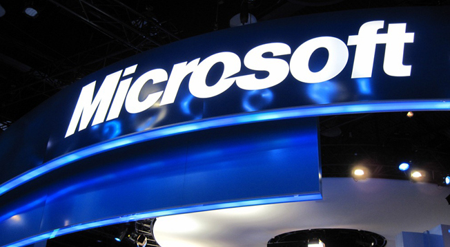 Microsoft, 617 milioane de dolari din partea armatei SUA pentru Windows 8 - microsoftcesbooth-1357479857.jpg