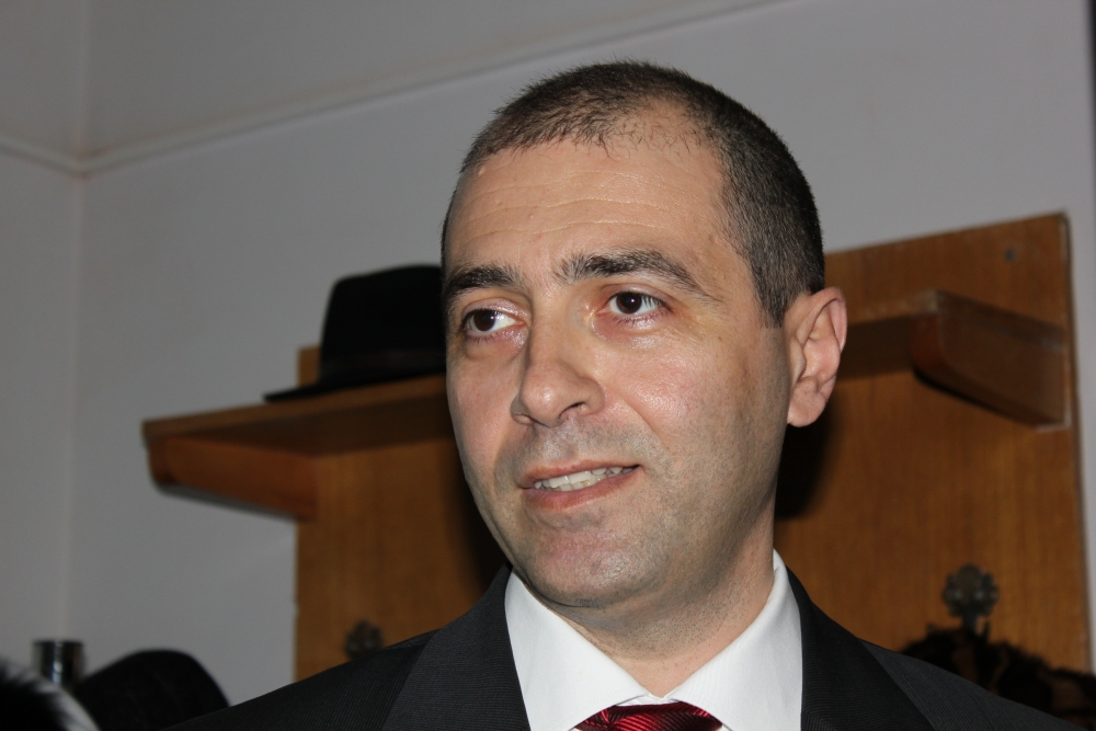 Mihai Gîrțu participă la dezbaterea de la Facultatea de Construcții - mihaigartu5-1328776033.jpg