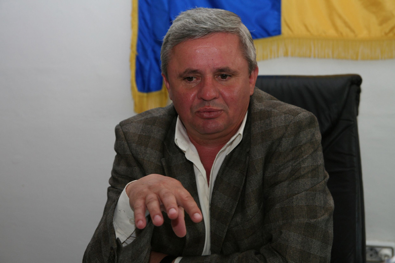 Cum își plătește polițele fostul primar Valer Iosif Mureșan după ce a pierdut alegerile - mihailkogalniceanuvaleriosifmure-1380303467.jpg