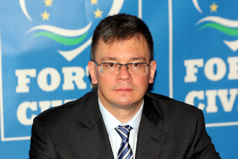 Mihai Răzvan Ungureanu, primul pe lista Forței Civice pentru europarlamentare - mihairazvanungureanuprimulpelist-1395677076.jpg