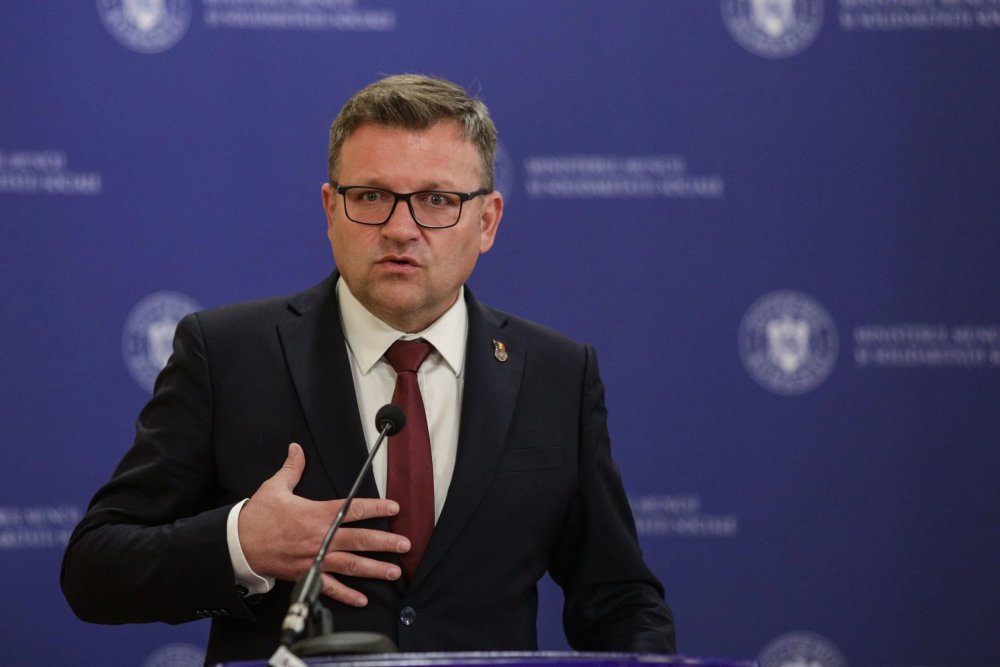 Ministrul Marius Budăi: Salariile din sectorul bugetar vor fi majorate de la 1 august - ministrulbudai-1661699868.jpg